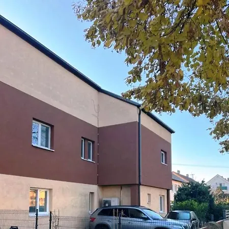 Διαμέρισμα Galeria Stastie Senec